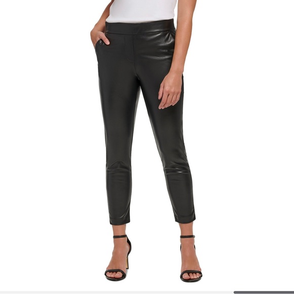 NWT Calvin Klein Women’s Faux Leather pull on Pants XS with pockets black - Picture 10 of 10